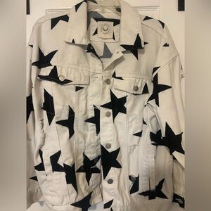 Star-Patterned distressed jean jacket